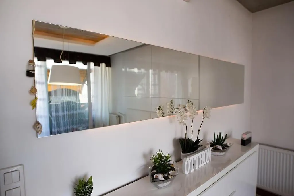 Orangehomes One Bedroom Apartment With Fireplace Budapest 0*,